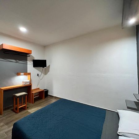 Casa Aura Bed & Breakfast Morelia Exterior photo